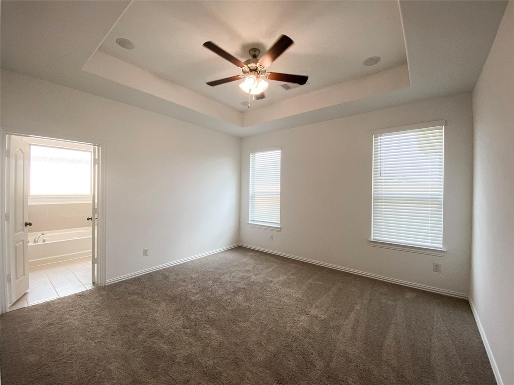 31302 Whitfield Court - Photo 12