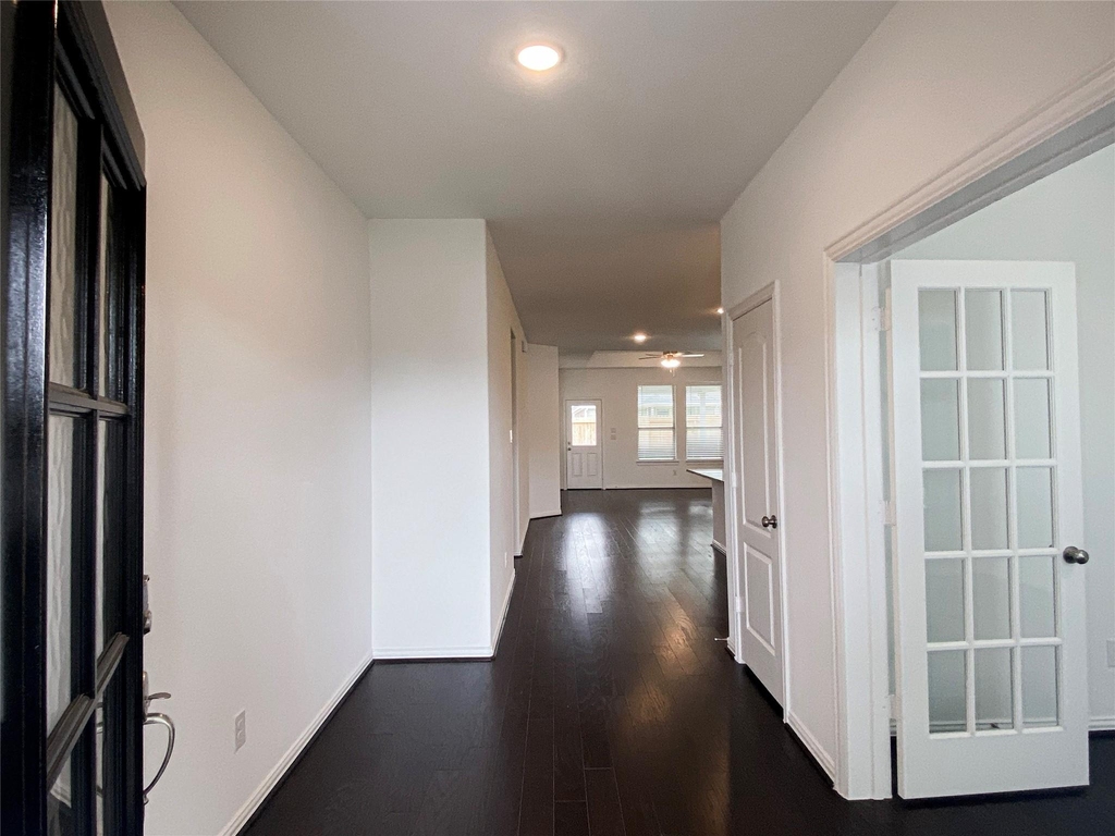31302 Whitfield Court - Photo 2