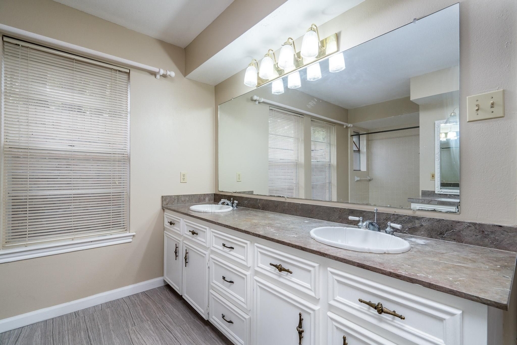 8330 Silver Shadows Lane - Photo 10