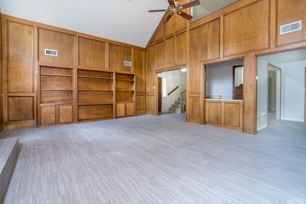 8330 Silver Shadows Lane - Photo 3