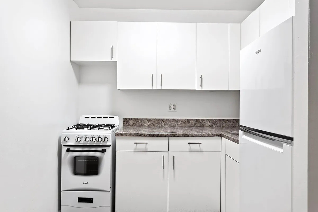 33 Gold Street - Photo 8
