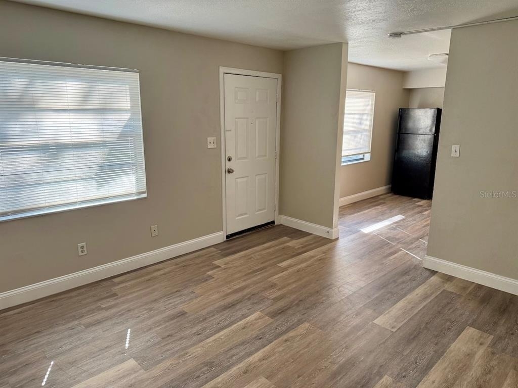 3906 E Bird Street - Photo 0