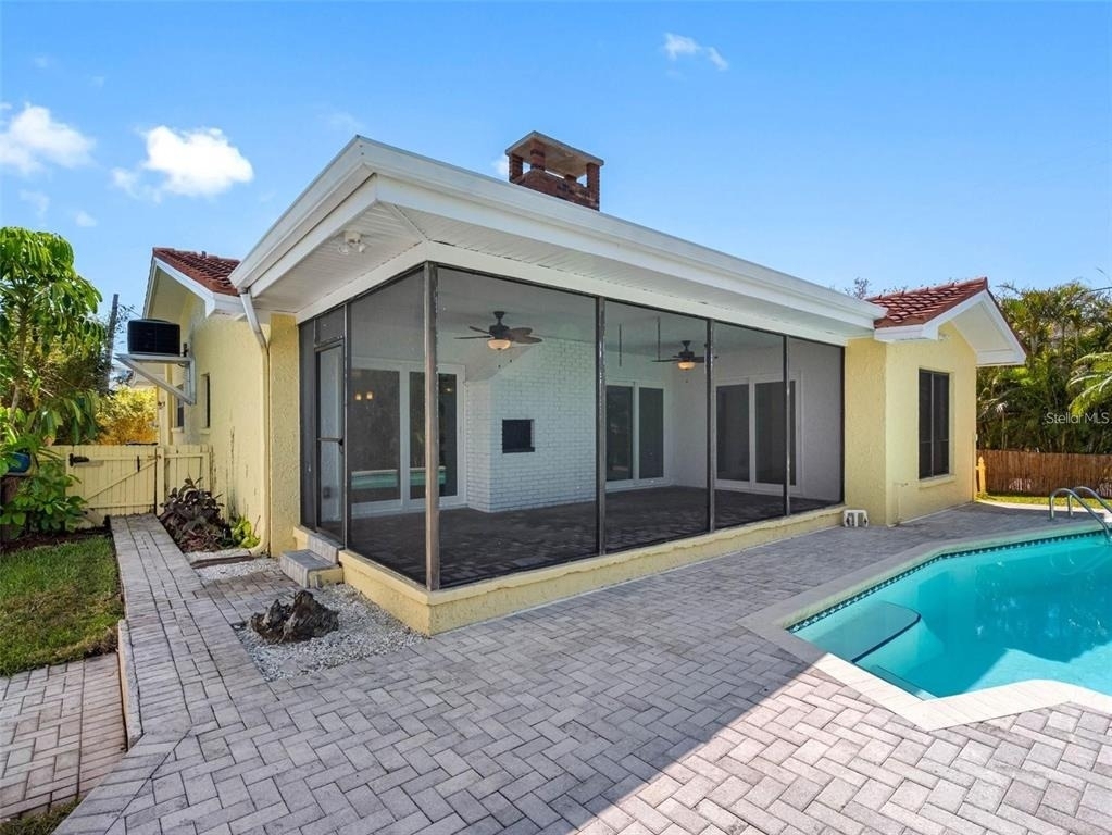 562 Johns Pass Avenue - Photo 38