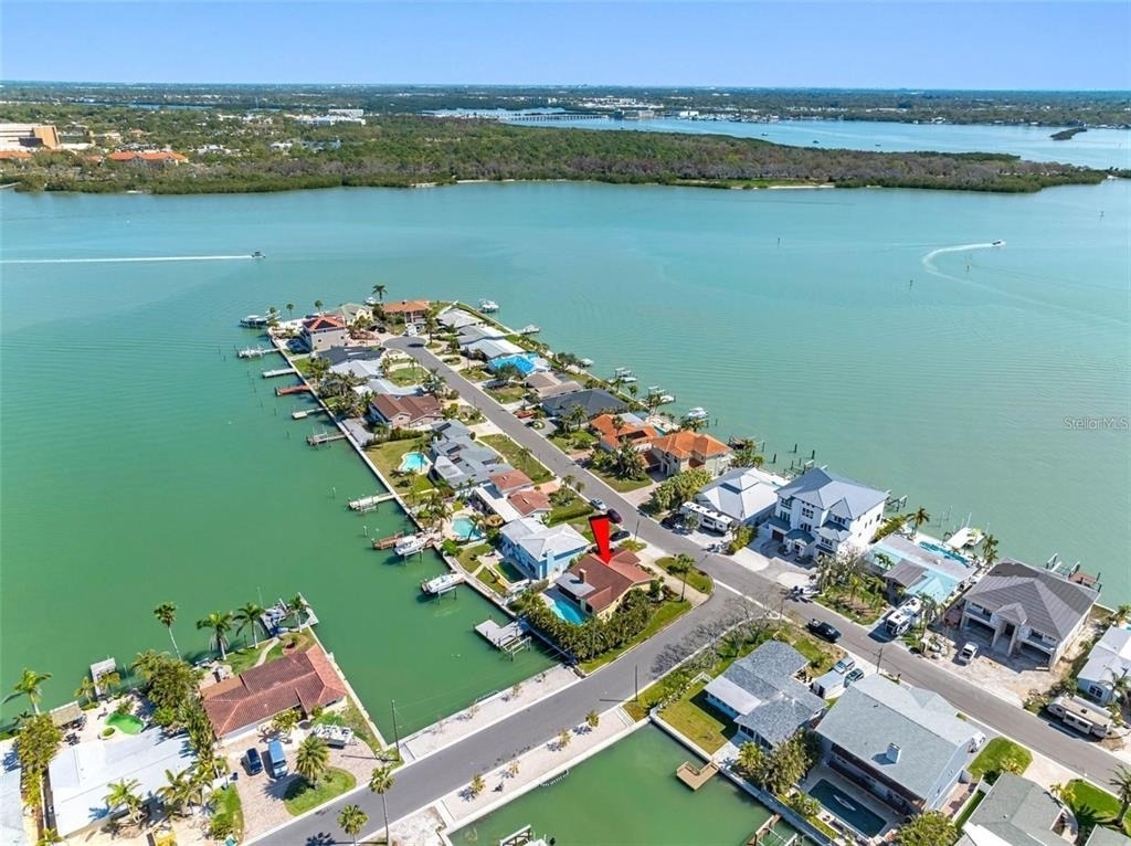 562 Johns Pass Avenue - Photo 1