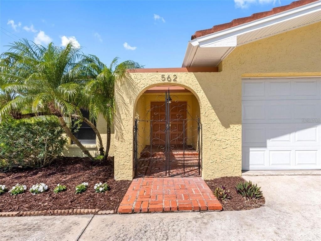 562 Johns Pass Avenue - Photo 9