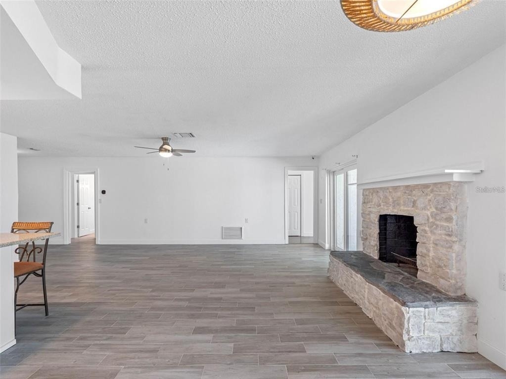 562 Johns Pass Avenue - Photo 15