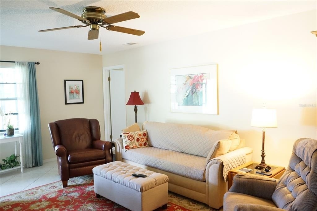 2102 Hereford Drive - Photo 4
