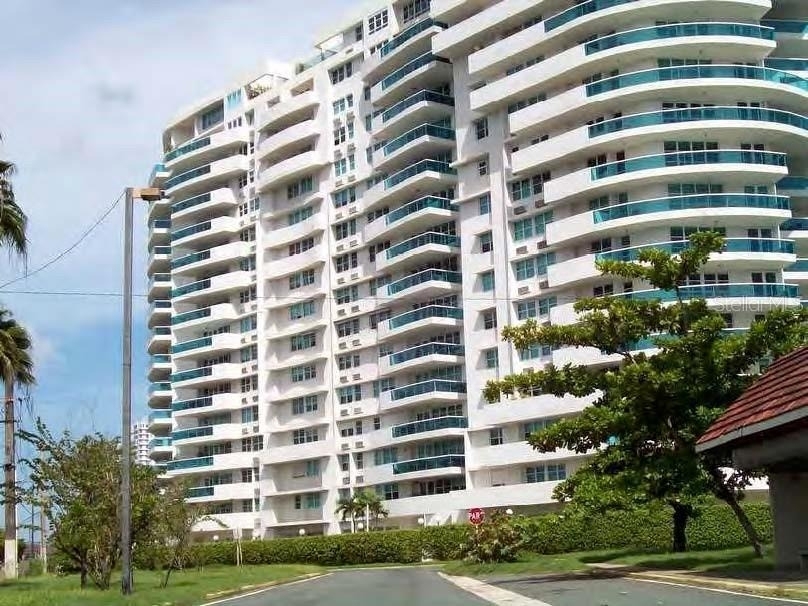 550 Ave Constitucion - Photo 0