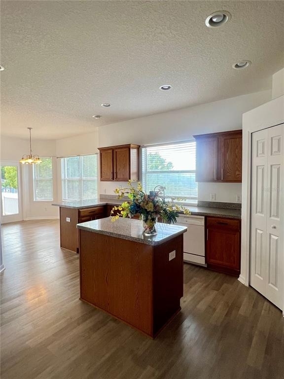 2234 N Normandy Boulevard - Photo 4