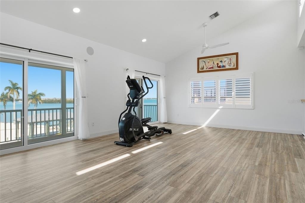 220 Mockingbird Street - Photo 44