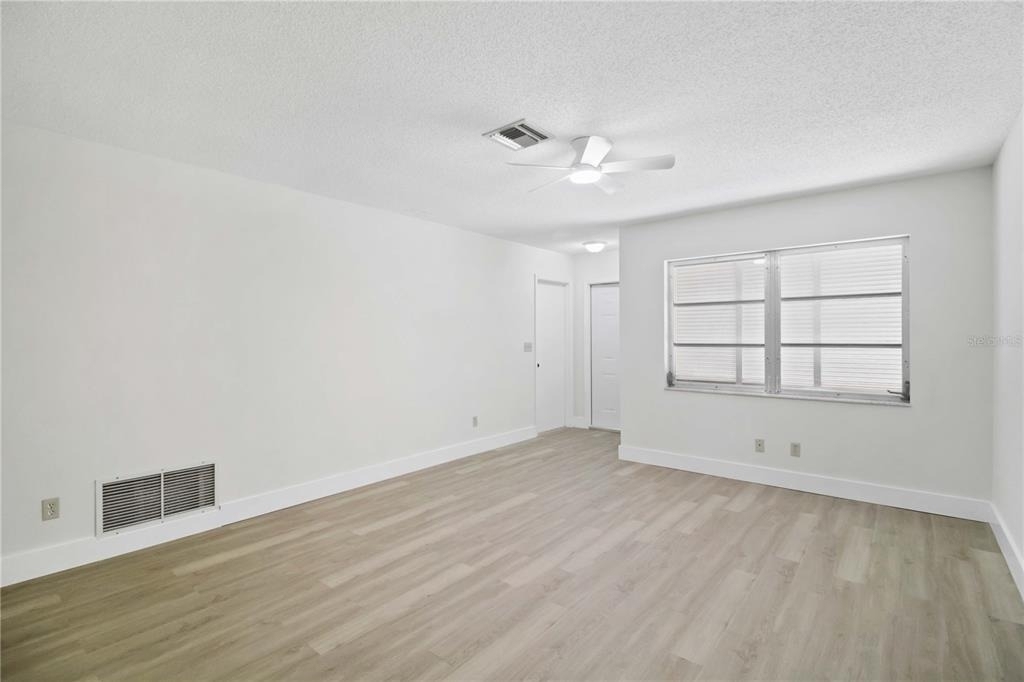 1028 Lillian Street - Photo 6