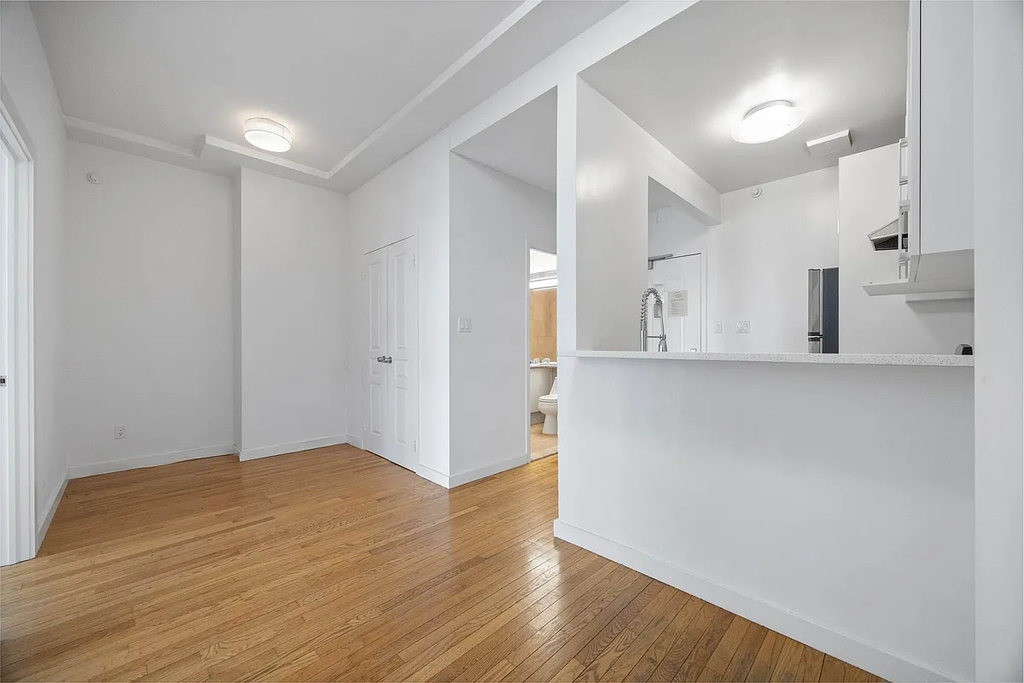 106 Fulton Street - Photo 2
