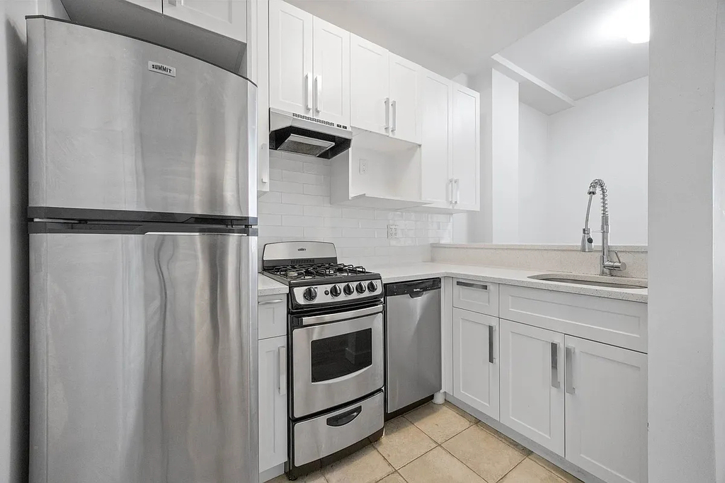 106 Fulton Street - Photo 8