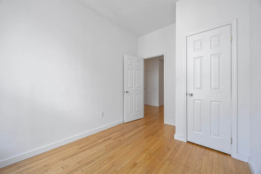 106 Fulton Street - Photo 4