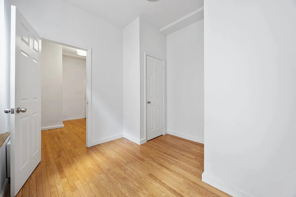 106 Fulton Street - Photo 3