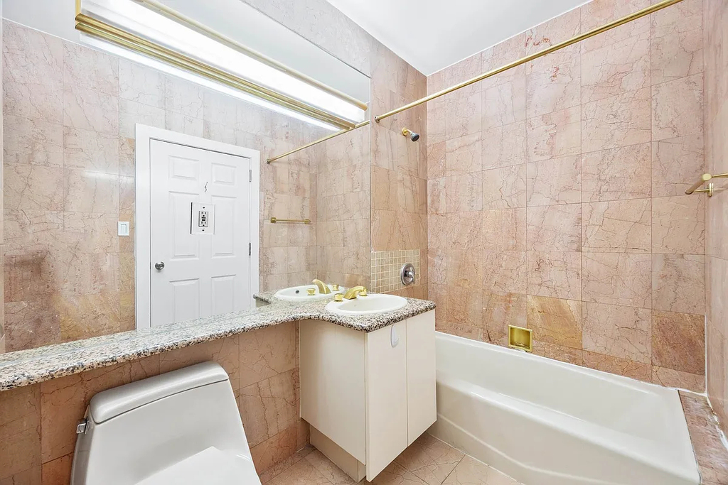 106 Fulton Street - Photo 5