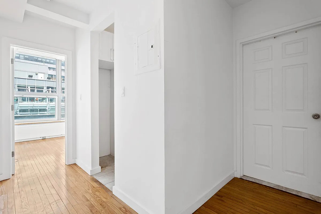 106 Fulton Street - Photo 4