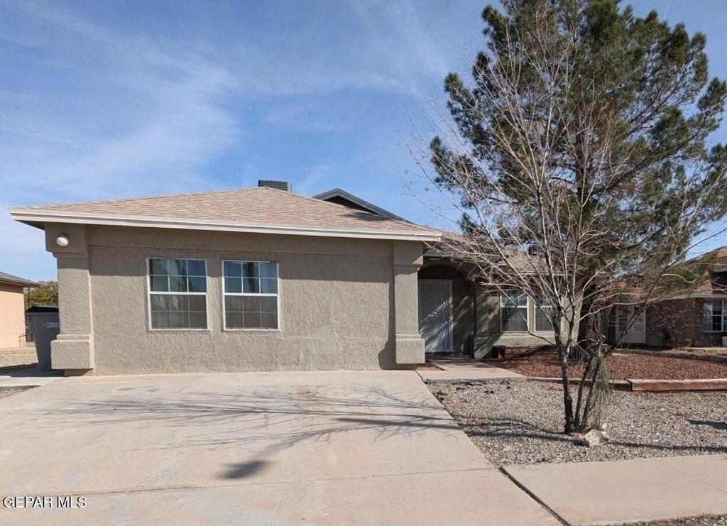 5857 W Valley Circle - Photo 1