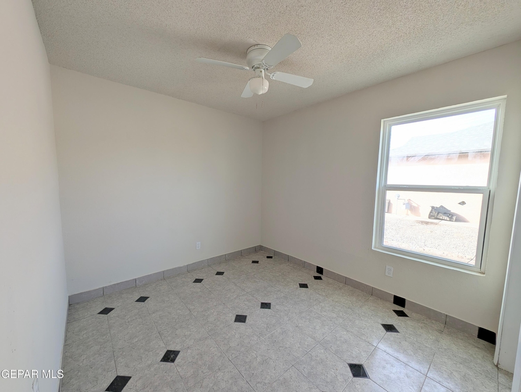 5857 W Valley Circle - Photo 19