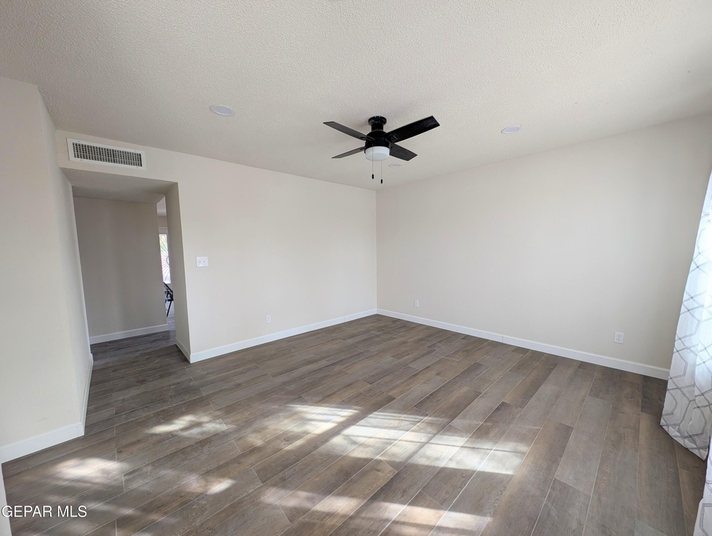 5857 W Valley Circle - Photo 5