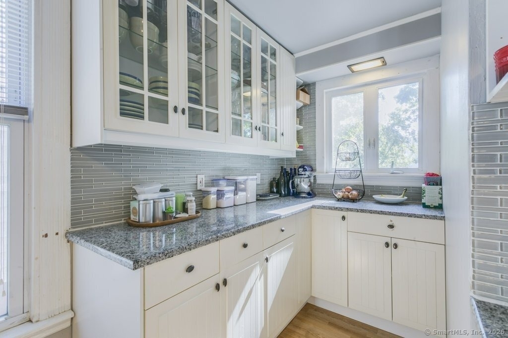 28 Edwards Street - Photo 11