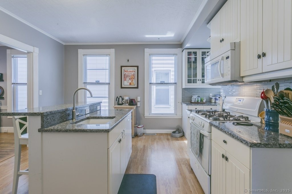 28 Edwards Street - Photo 10