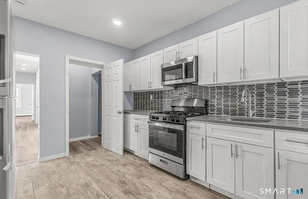 1220 Pembroke Street - Photo 1