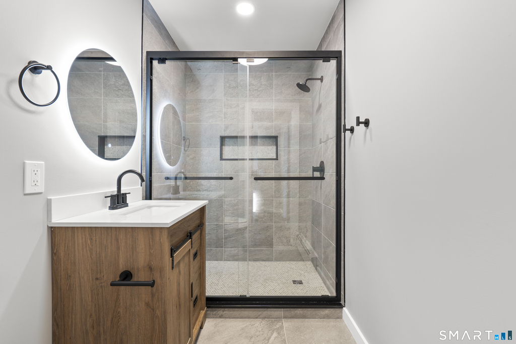 105 Richmond Hill Avenue - Photo 3