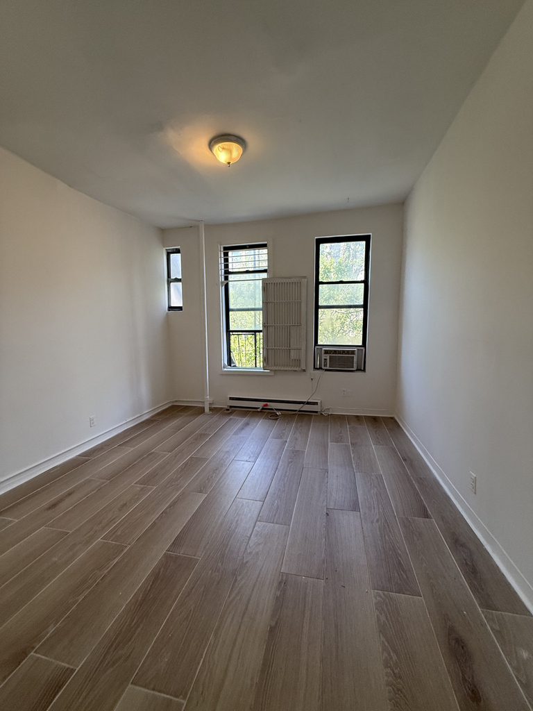 297 Troutman Street - Photo 2