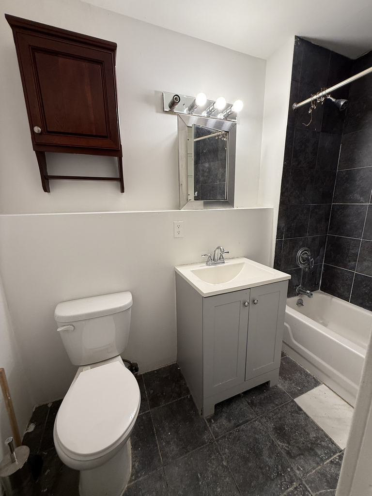 297 Troutman Street - Photo 3