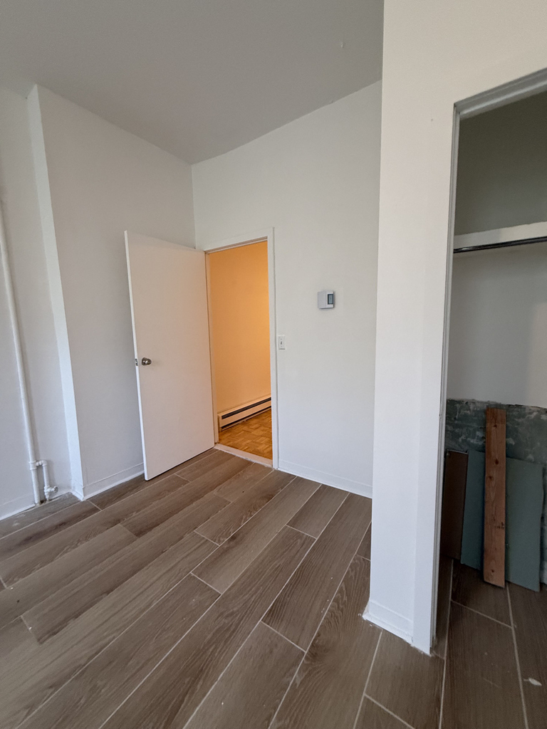 297 Troutman Street - Photo 7
