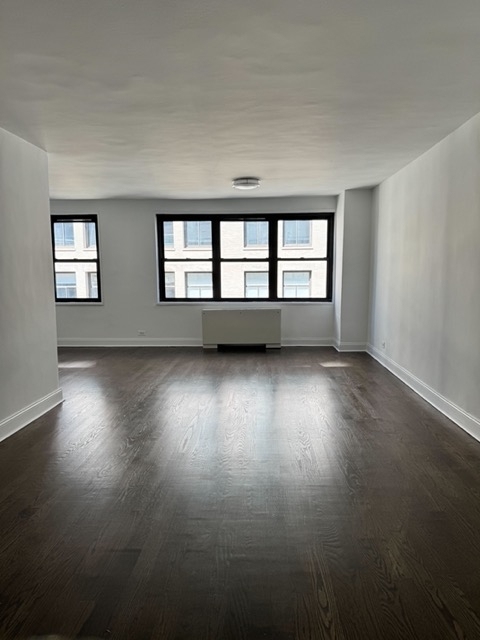 5th Avenue - Photo 2