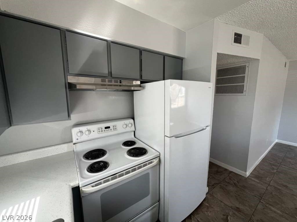 5662 E Lake Mead Boulevard - Photo 15