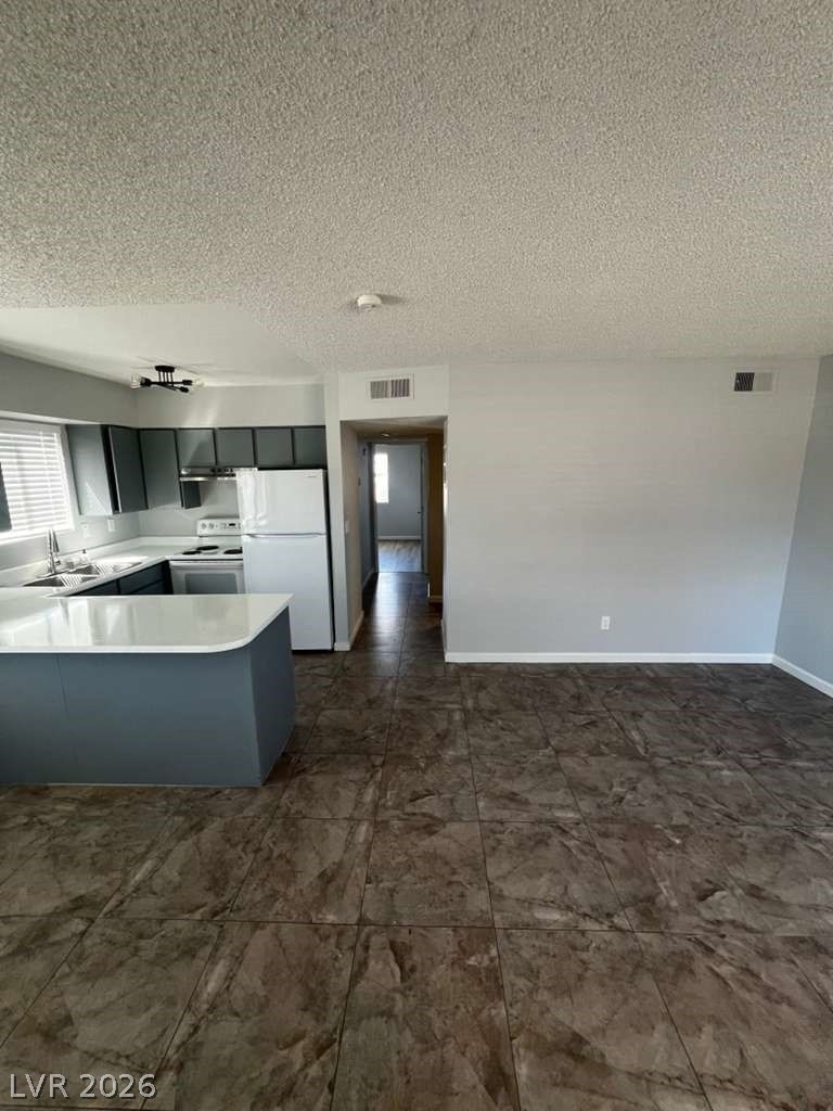5662 E Lake Mead Boulevard - Photo 30