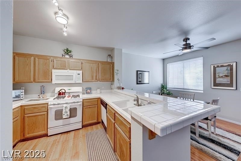 1830 N Buffalo Drive - Photo 8