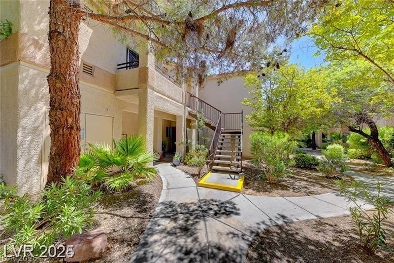 1830 N Buffalo Drive - Photo 3