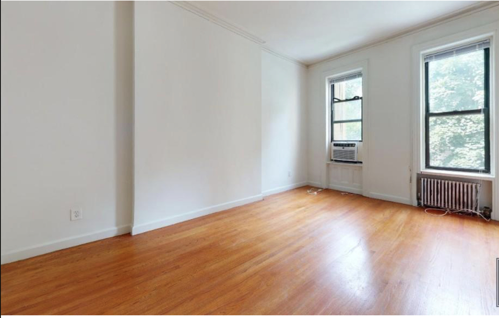 West 104th Street - Photo 0