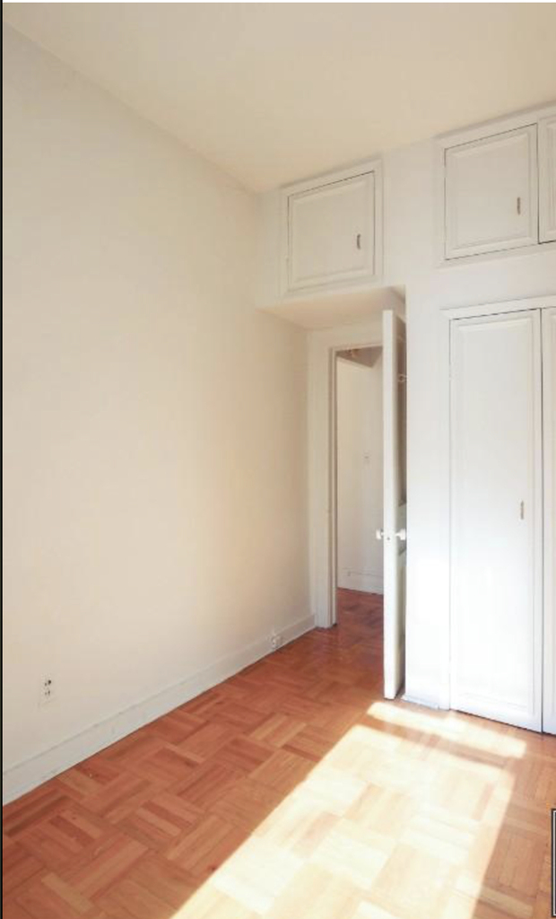West 104th Street - Photo 4