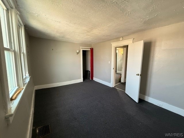 140 Parkridge Avenue - Photo 2