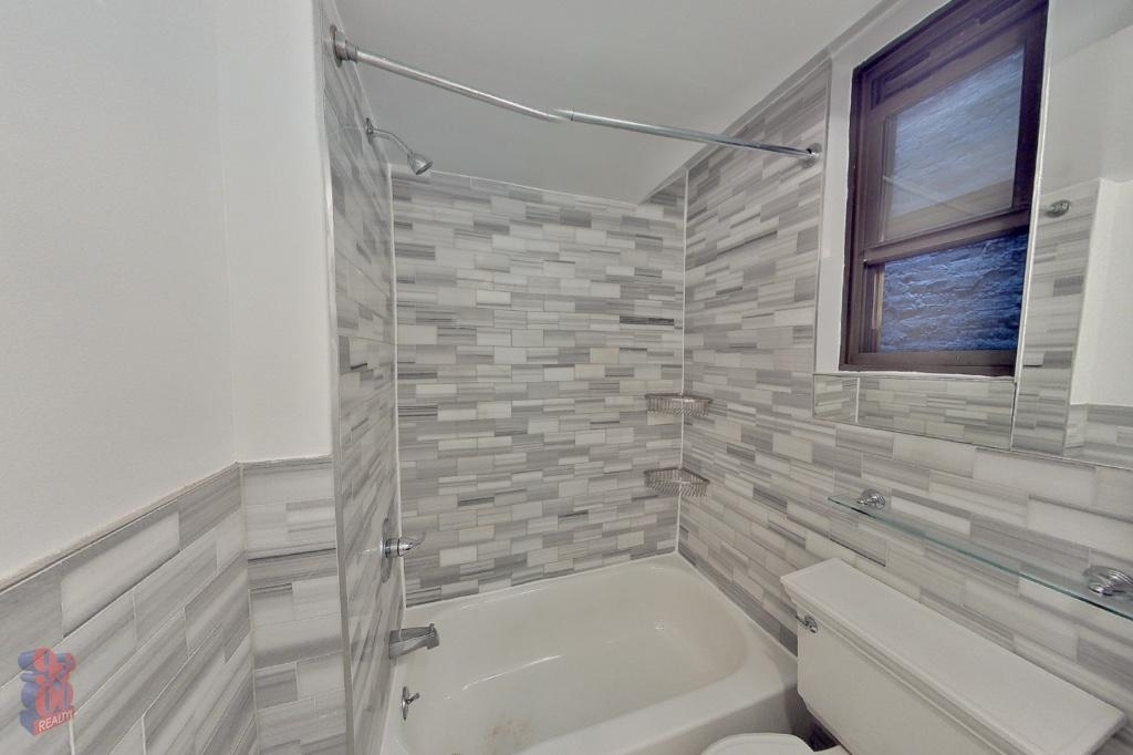East 32nd Street - Photo 5