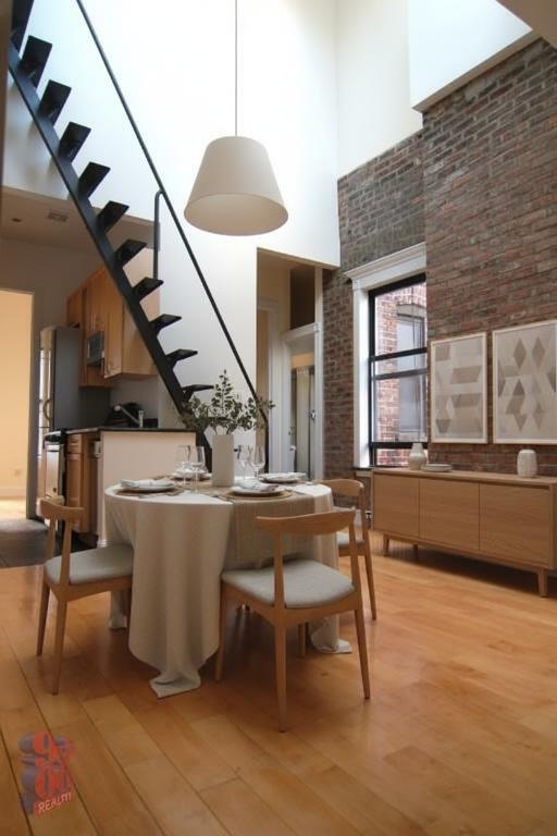 346 E 18th St - Photo 0