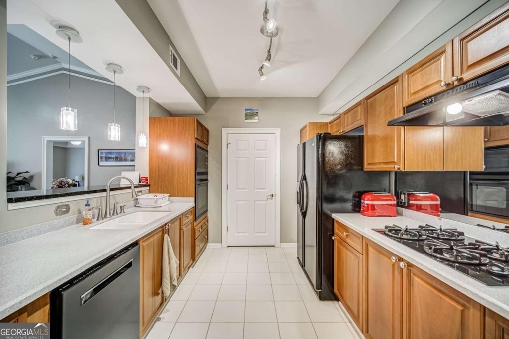 3275 Lenox Road Ne - Photo 5
