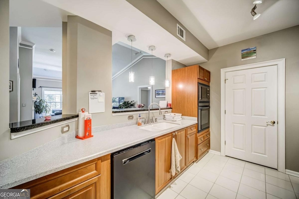 3275 Lenox Road Ne - Photo 6