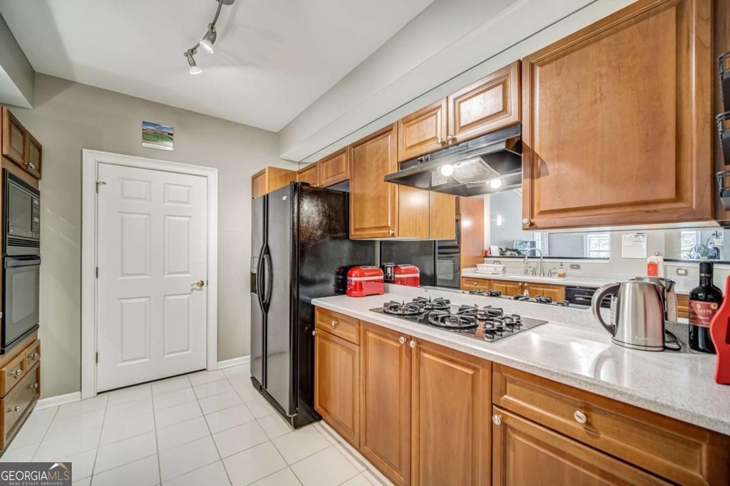 3275 Lenox Road Ne - Photo 4