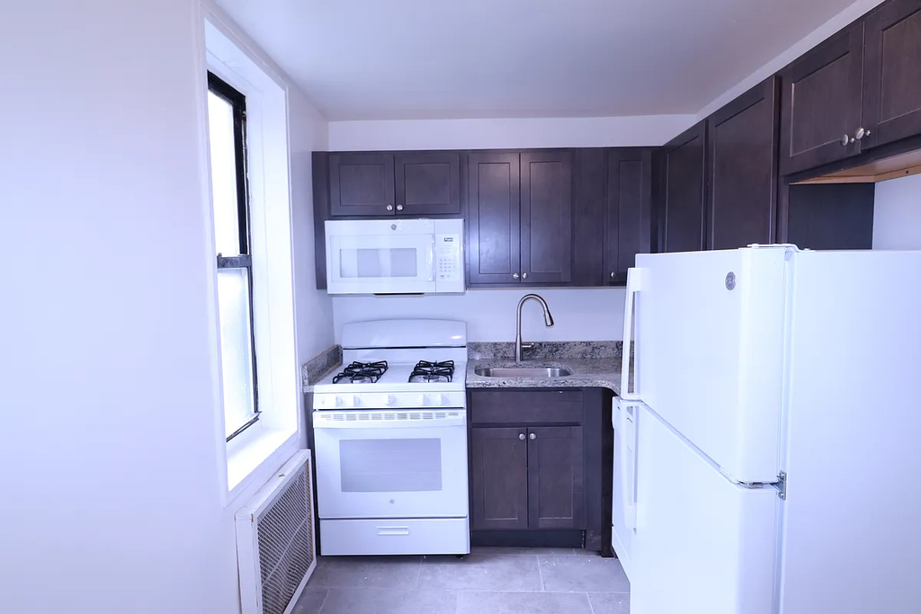 132-25 Maple Avenue - Photo 14