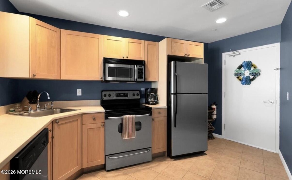 1810 Central Avenue - Photo 8