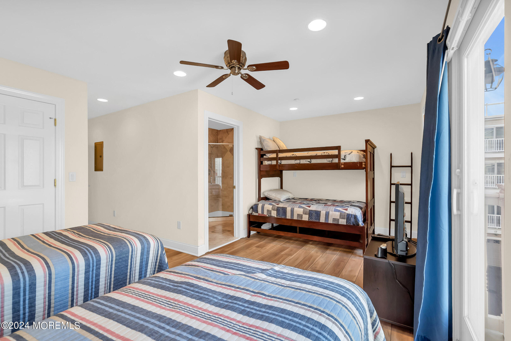 21 Blaine Avenue - Photo 16