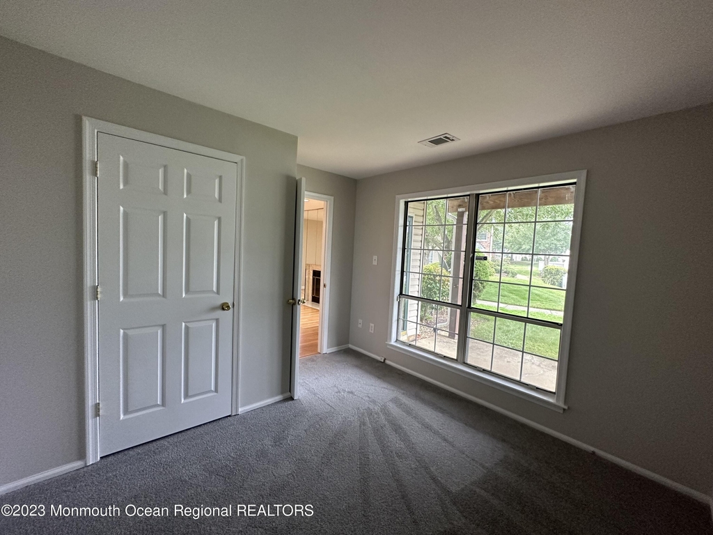 143 Tanglewood Place - Photo 16