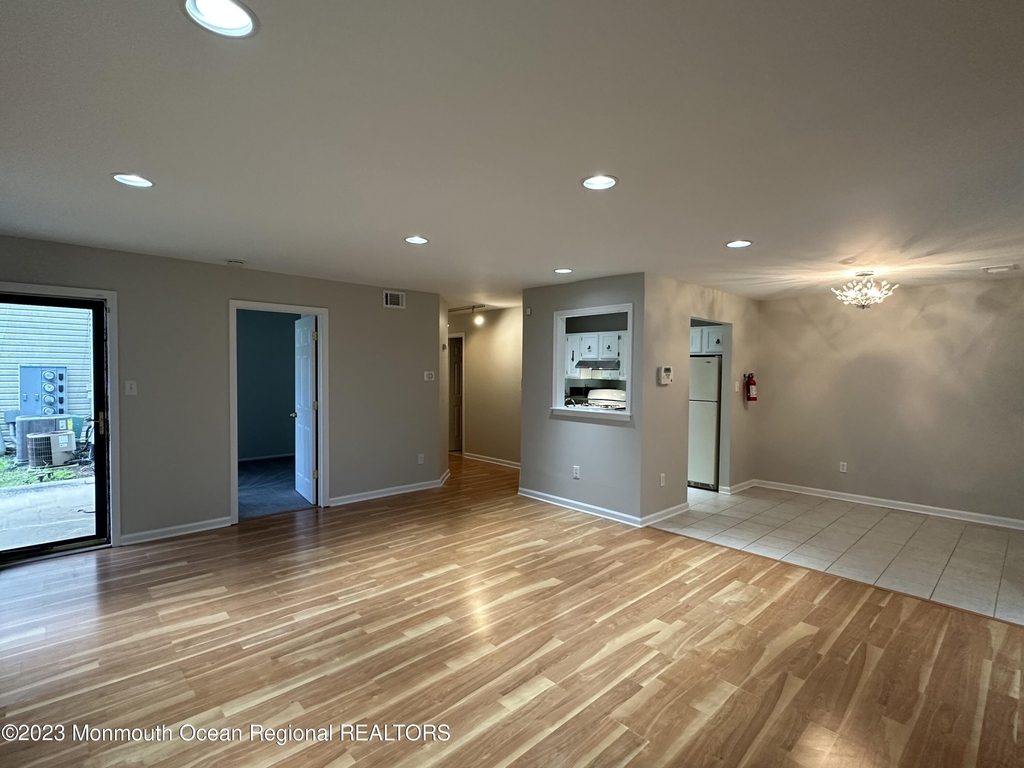 143 Tanglewood Place - Photo 5