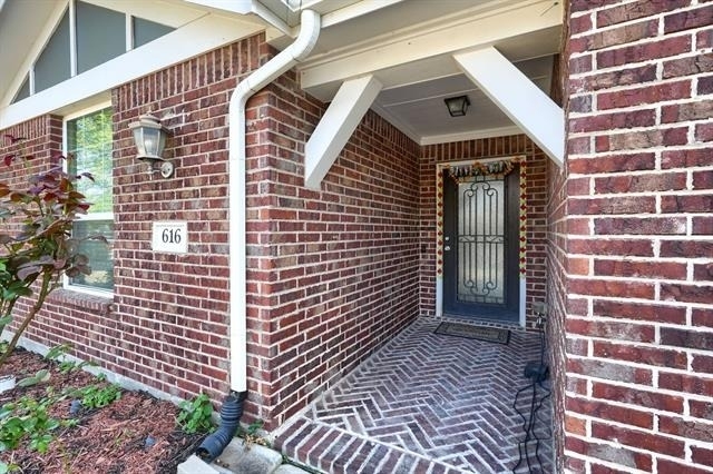 616 Smokebrush Street - Photo 2